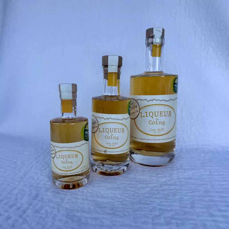 Bouteilles de liqueur de coing, différentes tailles (20 cL ; 50 cL ; 70cL) 