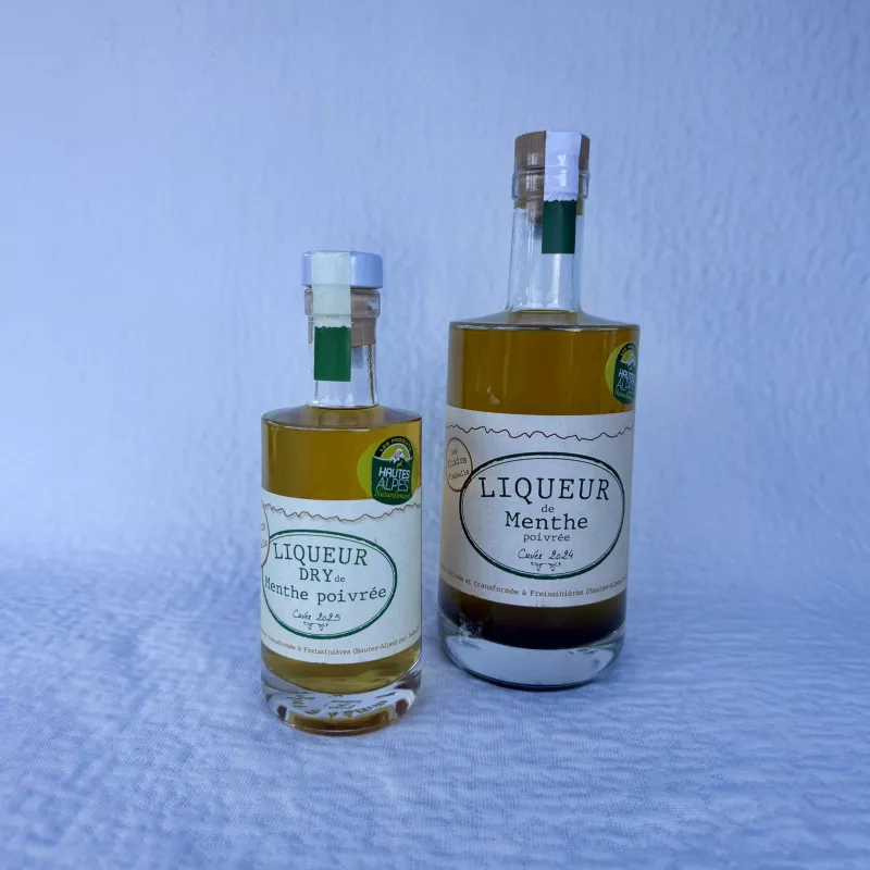 Bouteilles de liqueur de menthe poivrée (50 cl ; 70 cl)