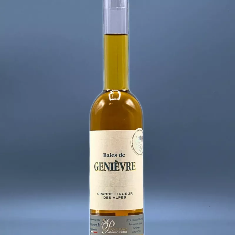 Liqueur de baies de genièvre